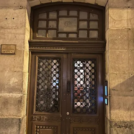 Palacete Frente Al Casco Viejo De 아파트 *