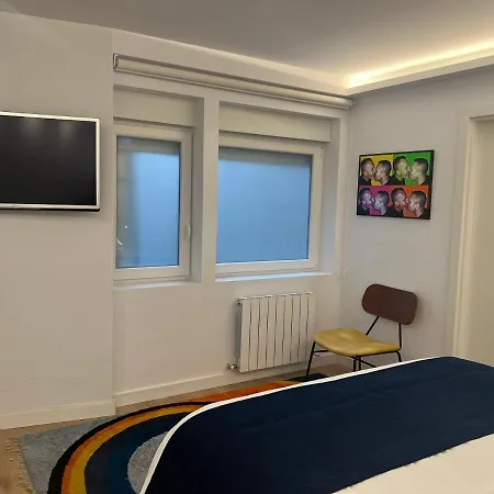 Palacete Frente Al Casco Viejo De