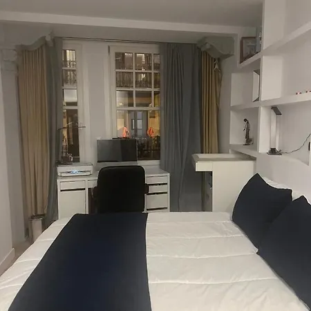 Palacete Frente Al Casco Viejo De Apartamento Bilbao