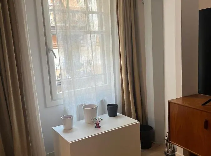 Palacete Frente Al Casco Viejo De * Bilbao