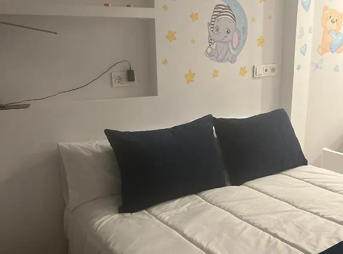 Palacete Frente Al Casco Viejo De Apartment *