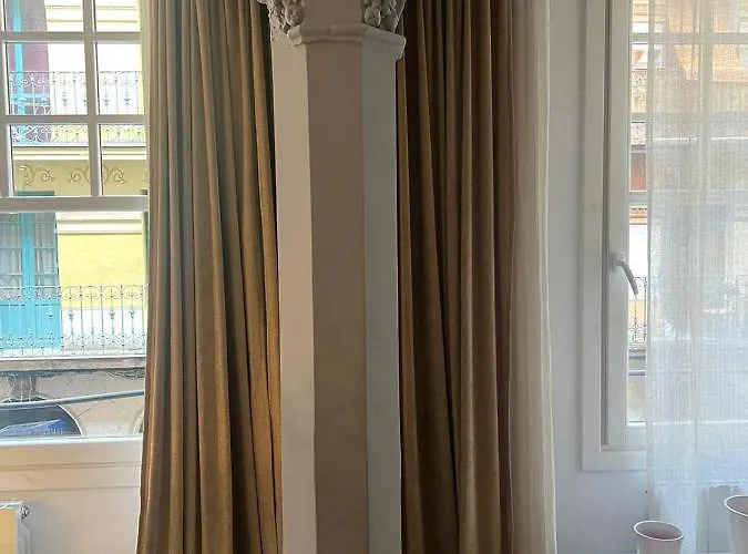 Palacete Frente Al Casco Viejo De * Bilbau