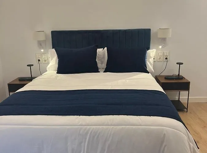 Palacete Frente Al Casco Viejo De *